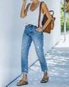 Gerade jeans mit distressed details - blaue damenjeans