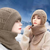 Gestrickte mütze und schal - stylisches winteraccessoire für damen