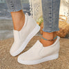 Slip-on wildleder sneaker - lässige damenschuhe mit wedge-sohle