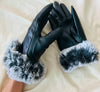 Leder winterhandschuhe - stilvolle damenhandschuhe mit fellbesatz