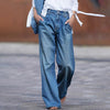 Entspannte und makellose jeans im denim-look