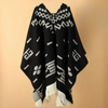 Poncho - klassischer winter-poncho für damen mit geometrischem design