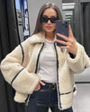 Oversized Teddyjacke für Damen - warme und kuschelige beige Winterjacke mit weichem Futter