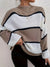 Gestreifter strickpullover - trendiger hoher kragen damenpullover in beige und weiss