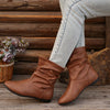 Trendige damen ankle boots - lässige flache stiefel mit gerafftem design