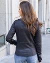 Schwarze Damen-Bikerjacke – Kunstlederjacke mit Reissverschluss und Taschen